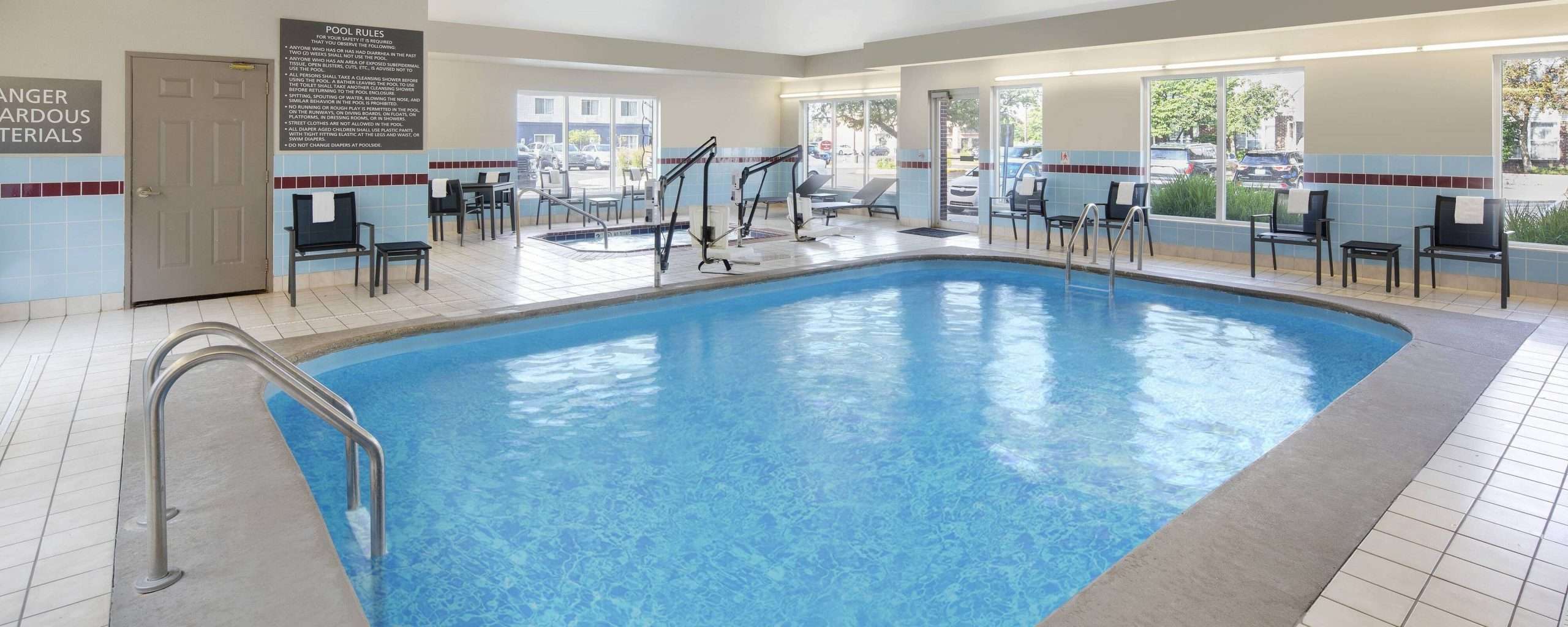Indianapolis Hotels with Indoor Pool and On
