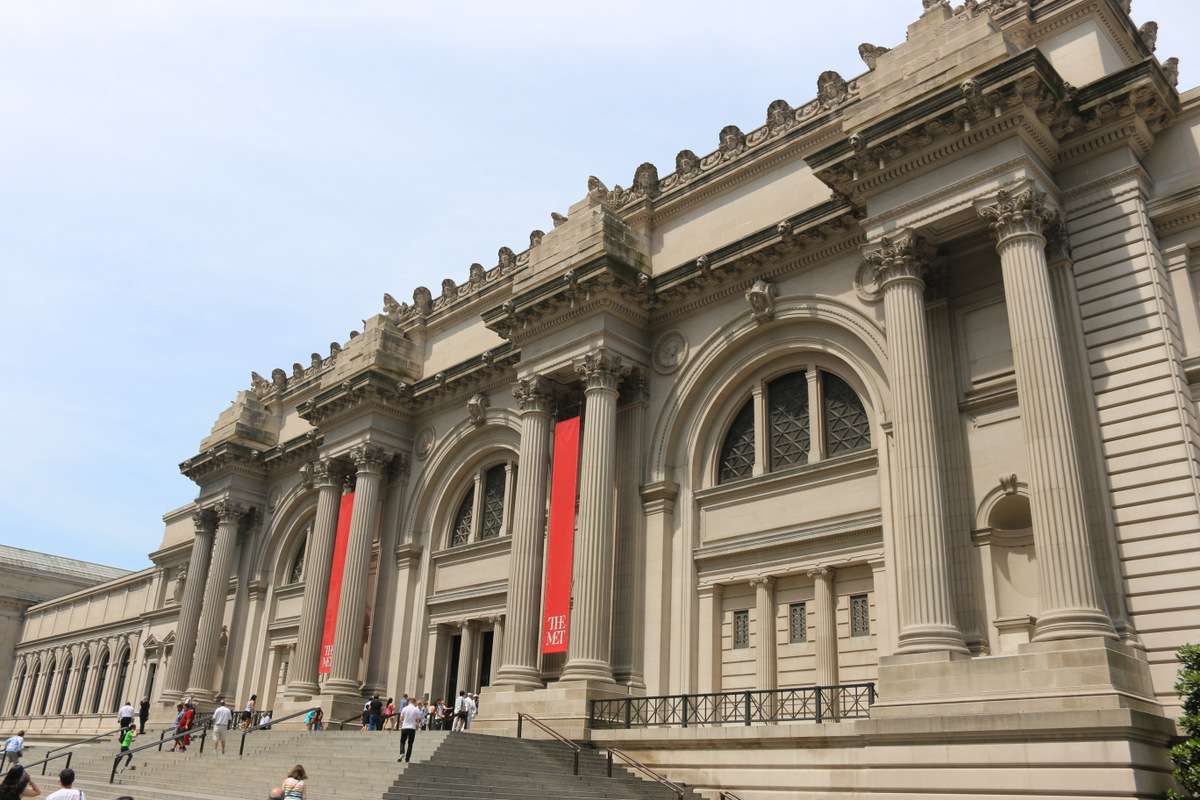 Metropolitan Museum of Art to start charging mandatory ...