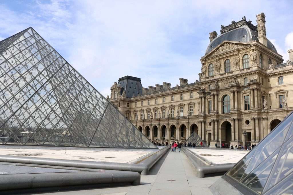 Secrets of the Louvre