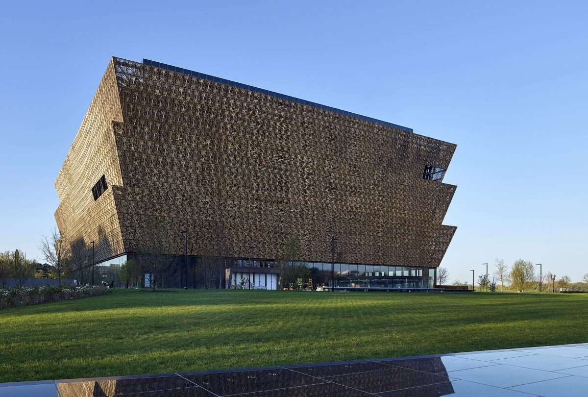 Smithsonian National Museum of African American History Culture Tour ...