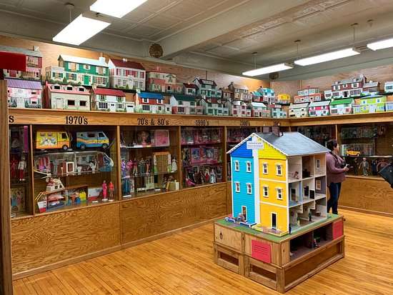 The Kruger Street Toy &  Train Museum (Wheeling)