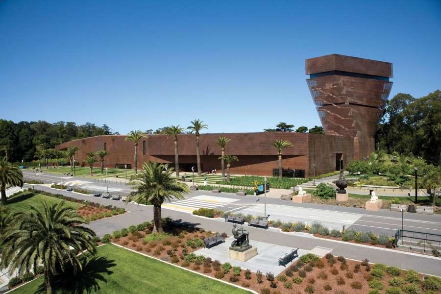The M. H. De Young Museum of Fine Arts in San francisco ...