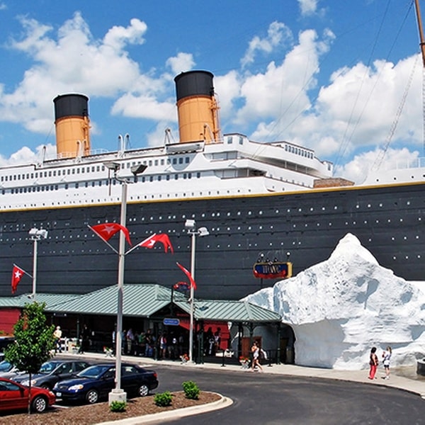 Titanic Museum Branson : Titanic Museum Attraction Review / Titanic ...