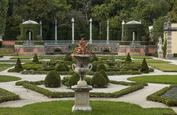 Vizcaya Museum &  Gardens offers discounted pricing